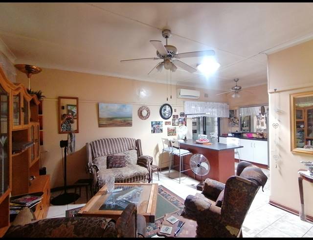 3 BEDROOM FREESTANDING FOR SALE IN STILFONTEIN EXT 4